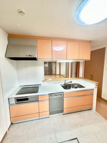 彩都あさぎ6丁目戸建のキッチン