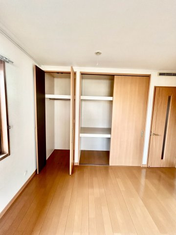 彩都あさぎ6丁目戸建の収納