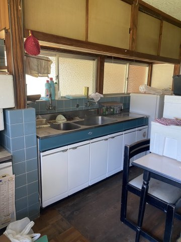 西条市国安1362-5のキッチン