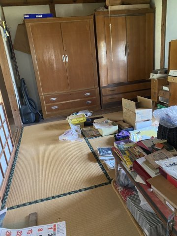 西条市国安1362-5の和室