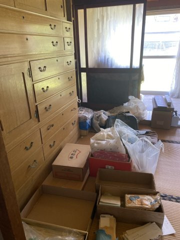 西条市国安1362-5の和室