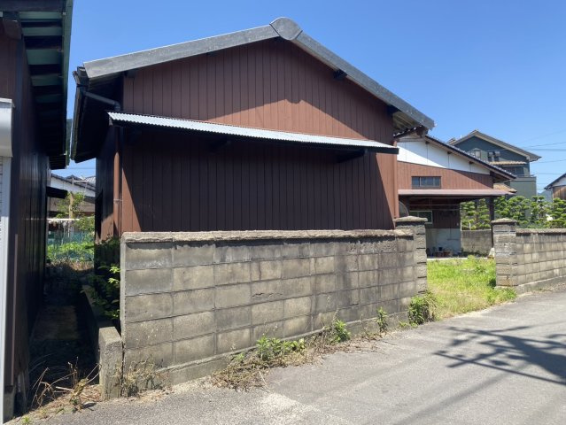 西条市国安1362-5のその他|納屋があります。