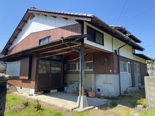 西条市国安1362-5の外観