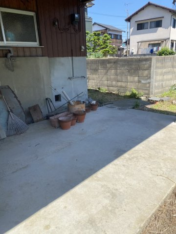 西条市国安1362-5の駐車場