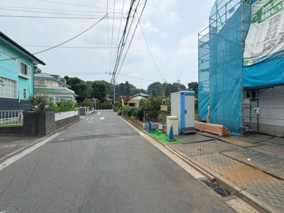 【前面道路含む現地写真】 | 瀬谷区中屋敷1丁目新築戸建【4LDK+駐車2台/4分野最高等級取得/】