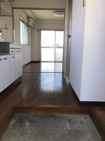 クイーンズヒルの内装|内装は落ち着いています