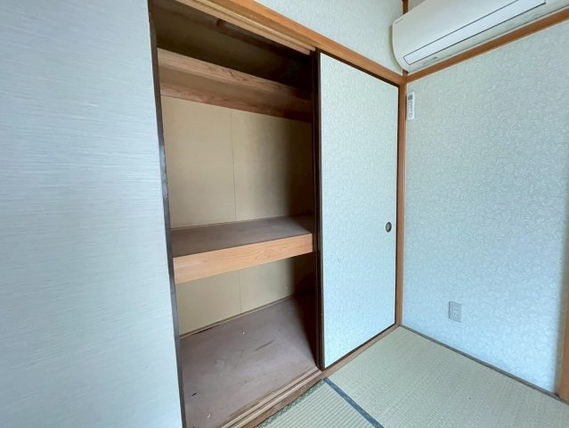 メゾンハウス　1フロア2住戸　通風良好　陽当たり良好の収納