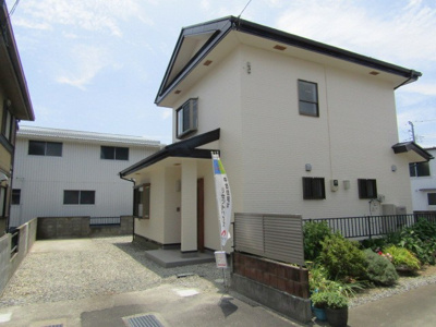 【駐車場】 | 【再生住宅】甲斐市玉川 | 駐車スペースもあります