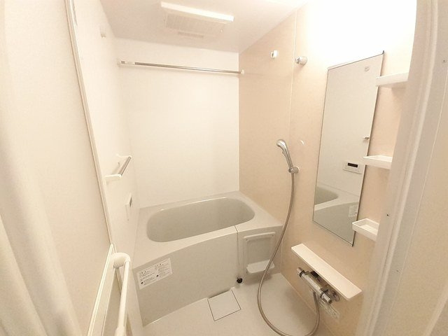 メゾン・ド・プルミエールの浴室