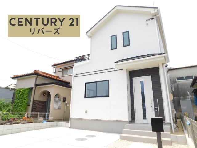 北名古屋市宇福寺神明の新築一戸建の外観|◇限定１棟◇　　新価格！！いつでも見学出来ます♪（お問合せ当日、平日、水曜、夜間でもＯＫ）　駐車並列２台ＯＫ！　続き間ＬＤＫ２０．２５帖♪　１階洋室エアコン付　南面ワイドバルコニー！　人工芝の庭付き♪