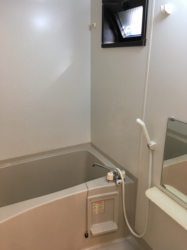 小金井市梶野町４丁目の賃貸マンションの浴室