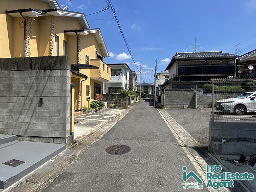 一乗寺松田町 中古戸建の前面道路含む現地写真