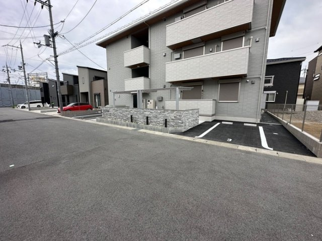 Ｄ－ＲＯＯＭホクレアの駐車場