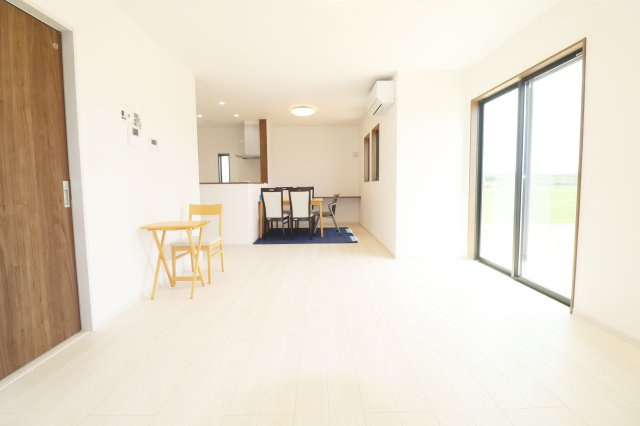 矢吹町八幡町　　　５号棟　　善郷小学校、矢吹中学区の居間・リビング