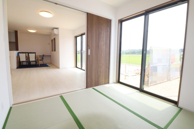 矢吹町八幡町　　　５号棟　　善郷小学校、矢吹中学区の和室