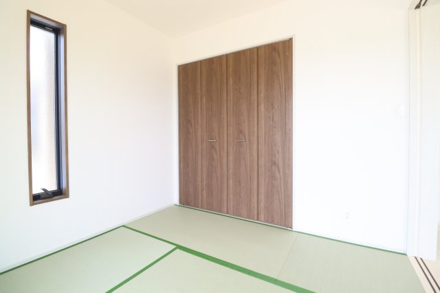 矢吹町八幡町　　　５号棟　　善郷小学校、矢吹中学区の収納