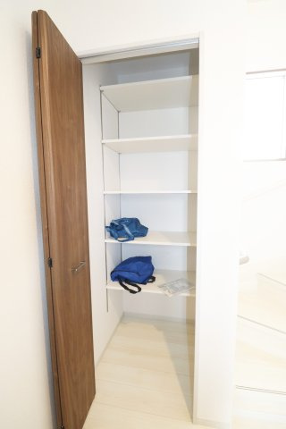 矢吹町八幡町　　　５号棟　　善郷小学校、矢吹中学区の内装