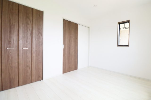 矢吹町八幡町　　　５号棟　　善郷小学校、矢吹中学区の収納