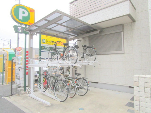 ブラン　エ　ノワールの駐車場|★駐輪場★