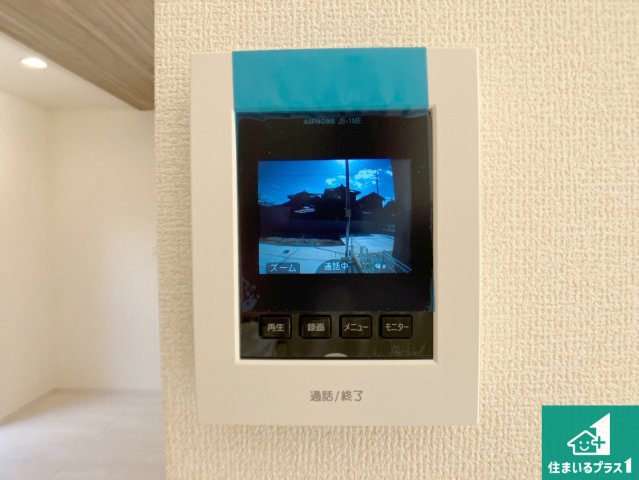 加古川市野口町坂元　新築一戸建ての防犯設備|カラーモニターインターホン！声だけでなく来訪者の姿や顔がモニターで確認できるので、小さなお子様がいらっしゃるご家庭でも安心できます！