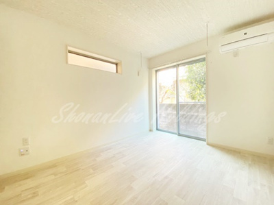 【居間・リビング】 | Afinis湘南 | ゆったりとしたリビングです