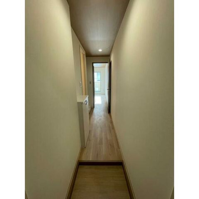 【玄関】 | Afinis湘南 | 収納もある玄関です