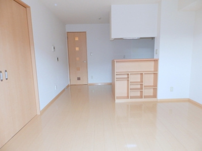 【居間・リビング】 | リビングタウン朝田 B棟