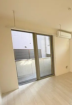 【洋室】 | アヴニール山手通り