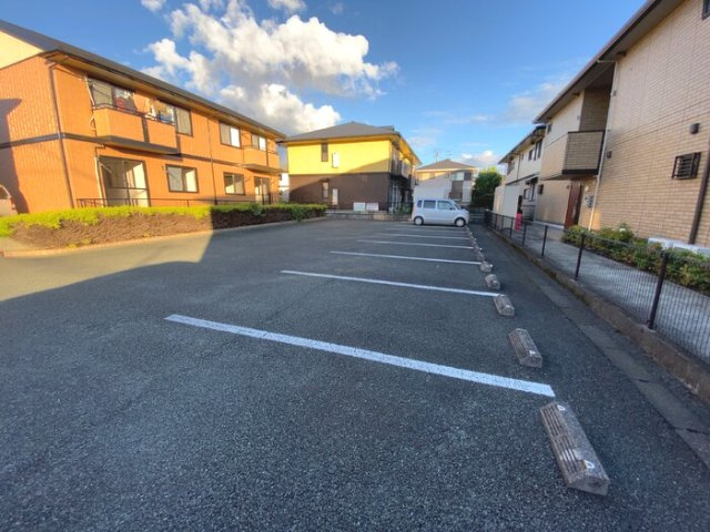 熊本市北区楡木２丁目のアパートの駐車場