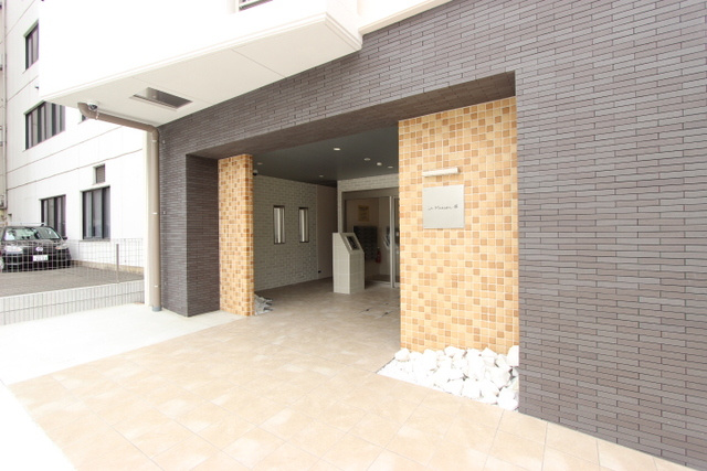 ラ・メゾン輝のエントランス