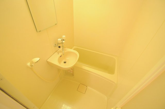 レオパレス毘沙門の浴室