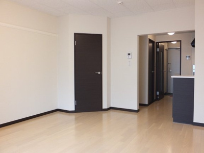 【居間・リビング】 | レオネクストエムティ逢坂Ⅱ