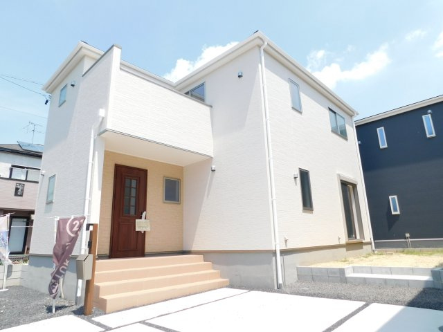 津島市喜楽町の新築一戸建の外観|◇ラスト１棟◇　　いつでもご案内出来ます♪（お問合せ当日、平日、水曜、夜間でもＯＫ）　名鉄尾西線「町方」駅徒歩３分！　角地！　敷地４９．５６坪！　収納豊富な５ＬＤＫ！　広い庭付き♪