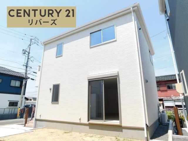 津島市喜楽町の新築一戸建の外観|◇ラスト１棟◇　　いつでもご案内出来ます♪（お問合せ当日、平日、水曜、夜間でもＯＫ）　名鉄尾西線「町方」駅徒歩３分！　角地！　敷地４９．５６坪！　収納豊富な５ＬＤＫ！　広い庭付き♪