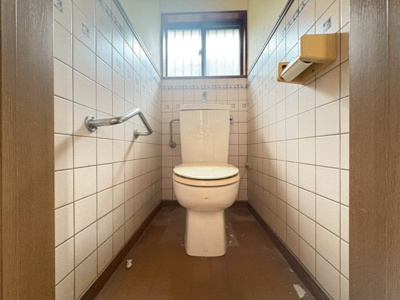 【トイレ】 | 吹田市泉町5丁目貸家