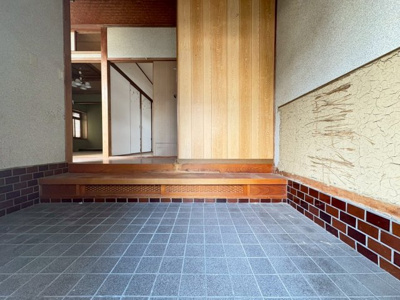 【玄関】 | 吹田市泉町5丁目貸家