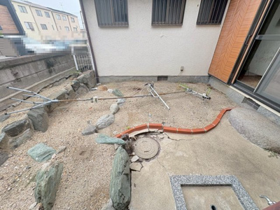 【庭】 | 吹田市泉町5丁目貸家