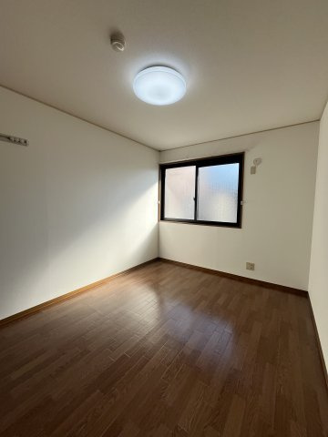 ガーデンスクエア　D棟の洋室