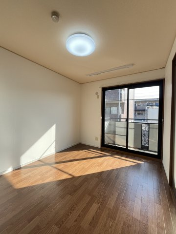 ガーデンスクエア　D棟の洋室