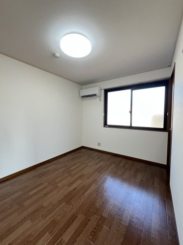 ガーデンスクエア　D棟の洋室