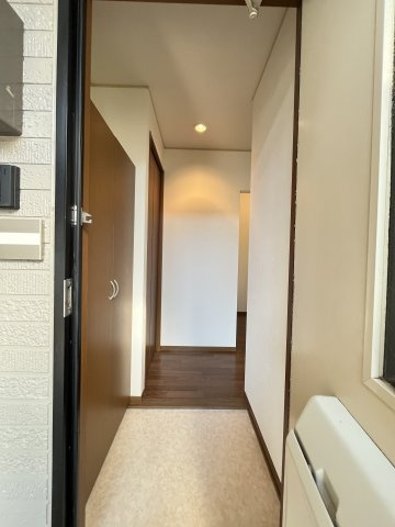 ガーデンスクエア　D棟の玄関