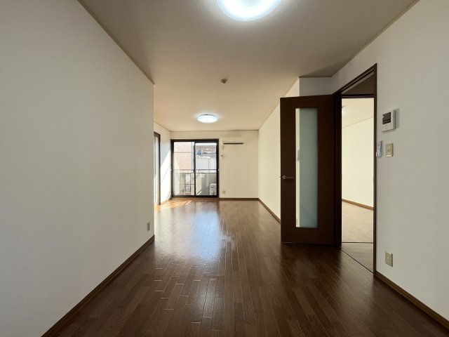 ガーデンスクエア　D棟の居間・リビング