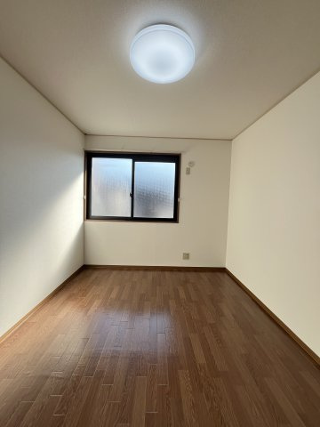 ガーデンスクエア　D棟の洋室