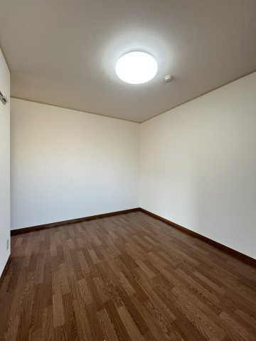 ガーデンスクエア　D棟の洋室