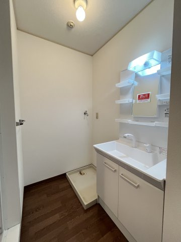 ガーデンスクエア　D棟の洗面所