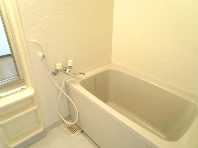 熊本市北区龍田６丁目の賃貸マンションの浴室