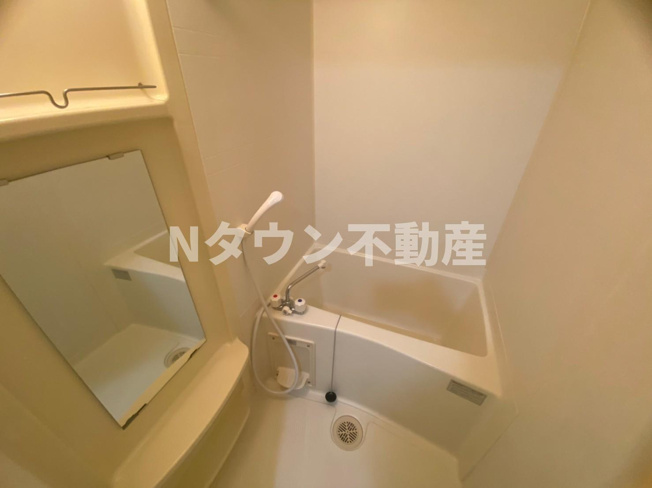 【浴室】 | プレサンス名古屋駅前 | 落ち着いた空間のお風呂です