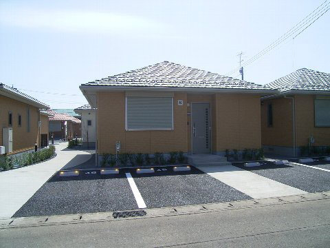 ウイングタウンの駐車場