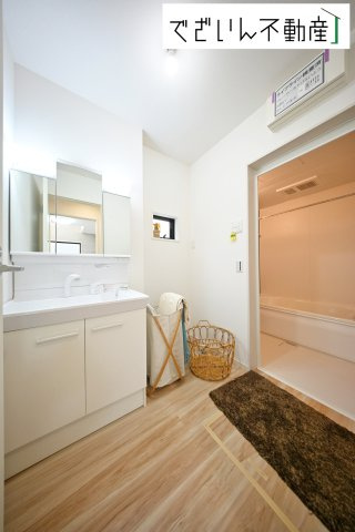 【独立洗面台】 | LIGARE 久喜市本町10期　新築住宅 | ≪1号棟≫
現地(2025年10月撮影)