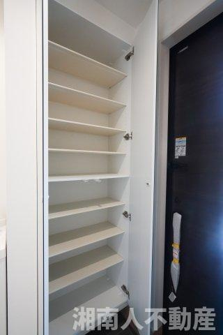 藤沢市本鵠沼３丁目５９２１番２新築戸建の収納|たっぷりとした収納スペースです